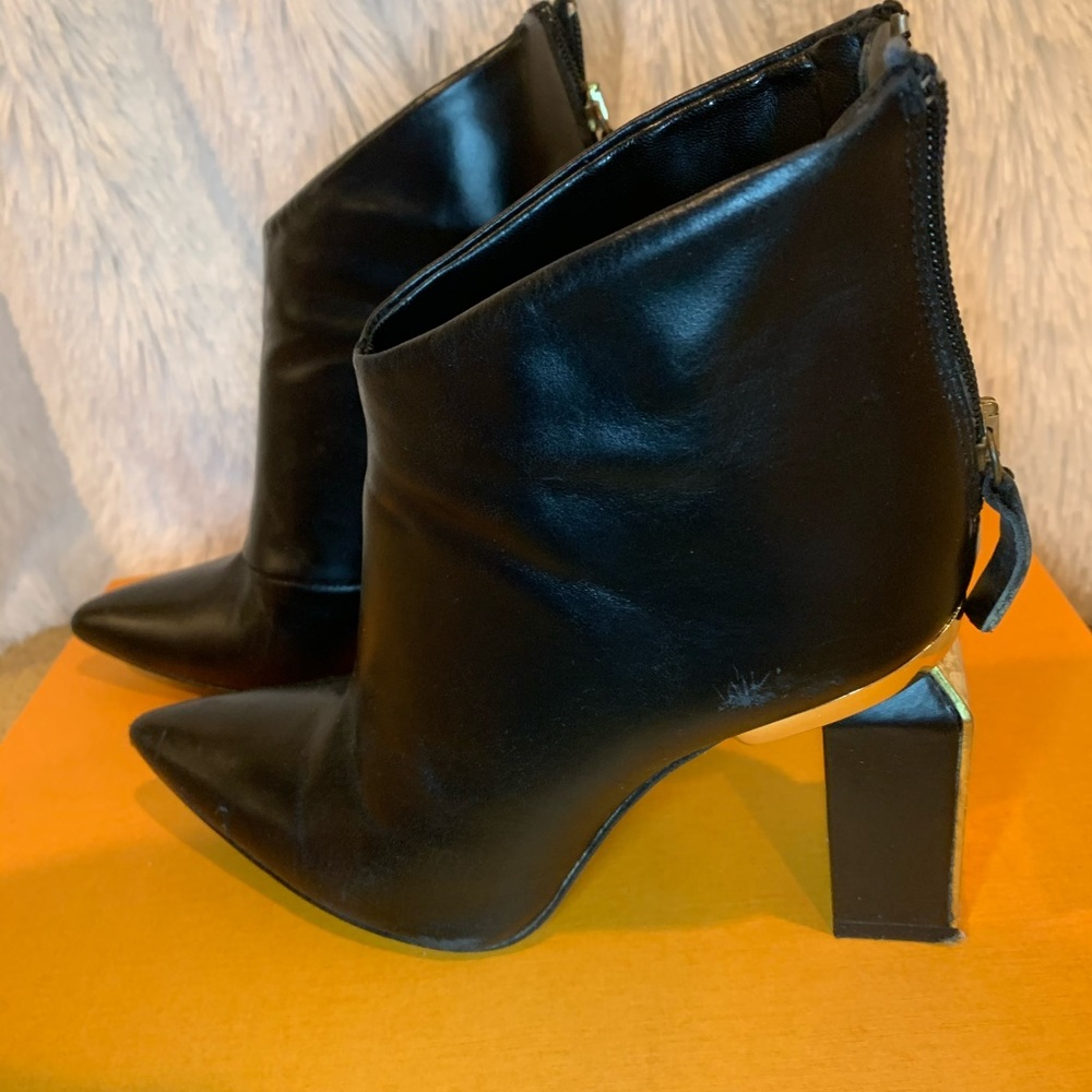 Zara ankle boots 37